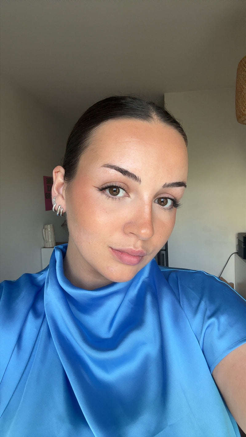 Agathe, 25